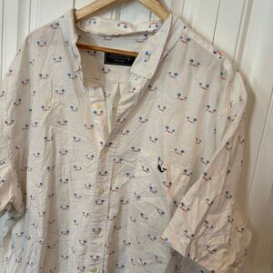 Vineyard Vines White Palm Tree Short Sleeve Button Down Shirt